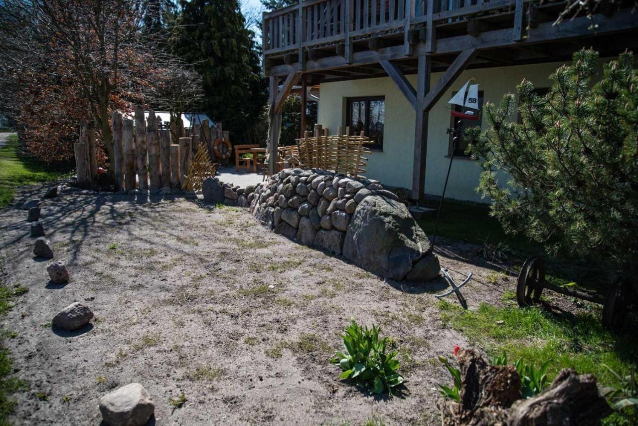 3-Raum-Fewo-Fuer-4-Personen-In-Schaprode-Auf-Ruegen-Zi5 Bagian luar foto
